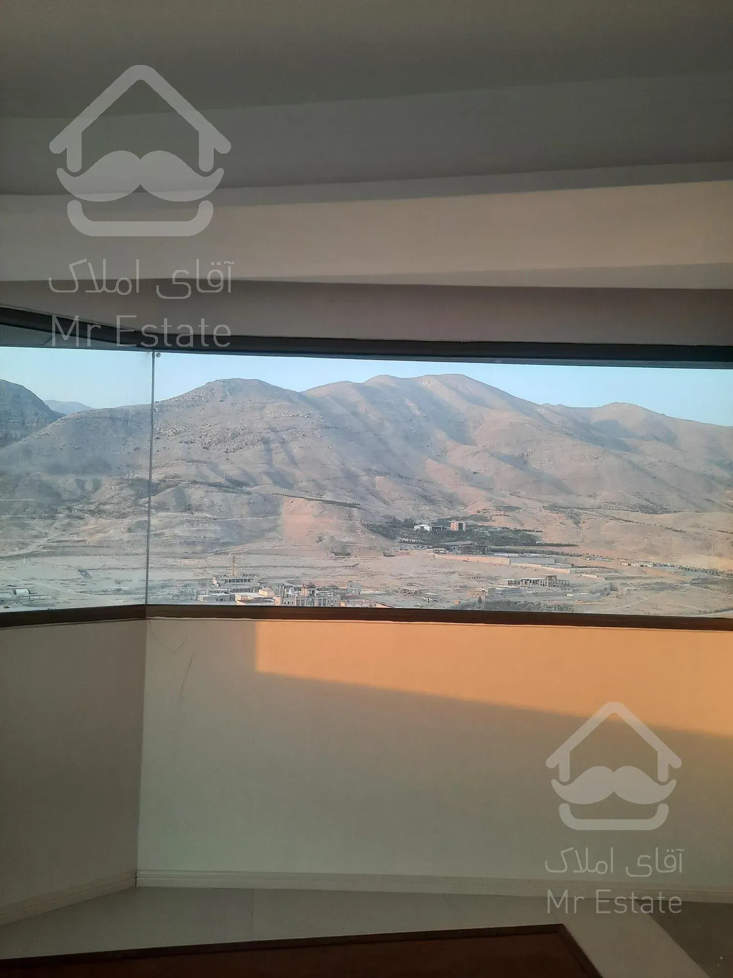 پنت هاوس ۳۷۰ متر برج G چیتگر ایرانمال + مشاعات آبی منطقه ۲۲ خرازی طبقه آخر ویوالدی کوهستان و دریاچه