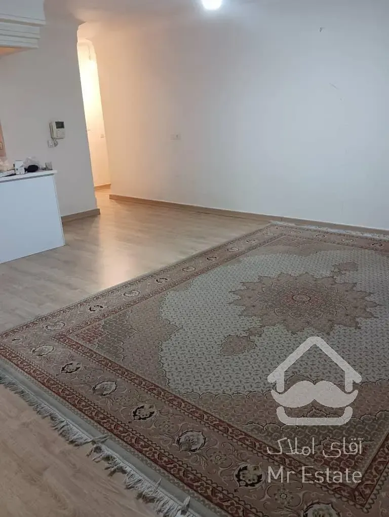 ۶۸متر/سالن پرده خور جنوبی/غرق درنور/بدون ضعف