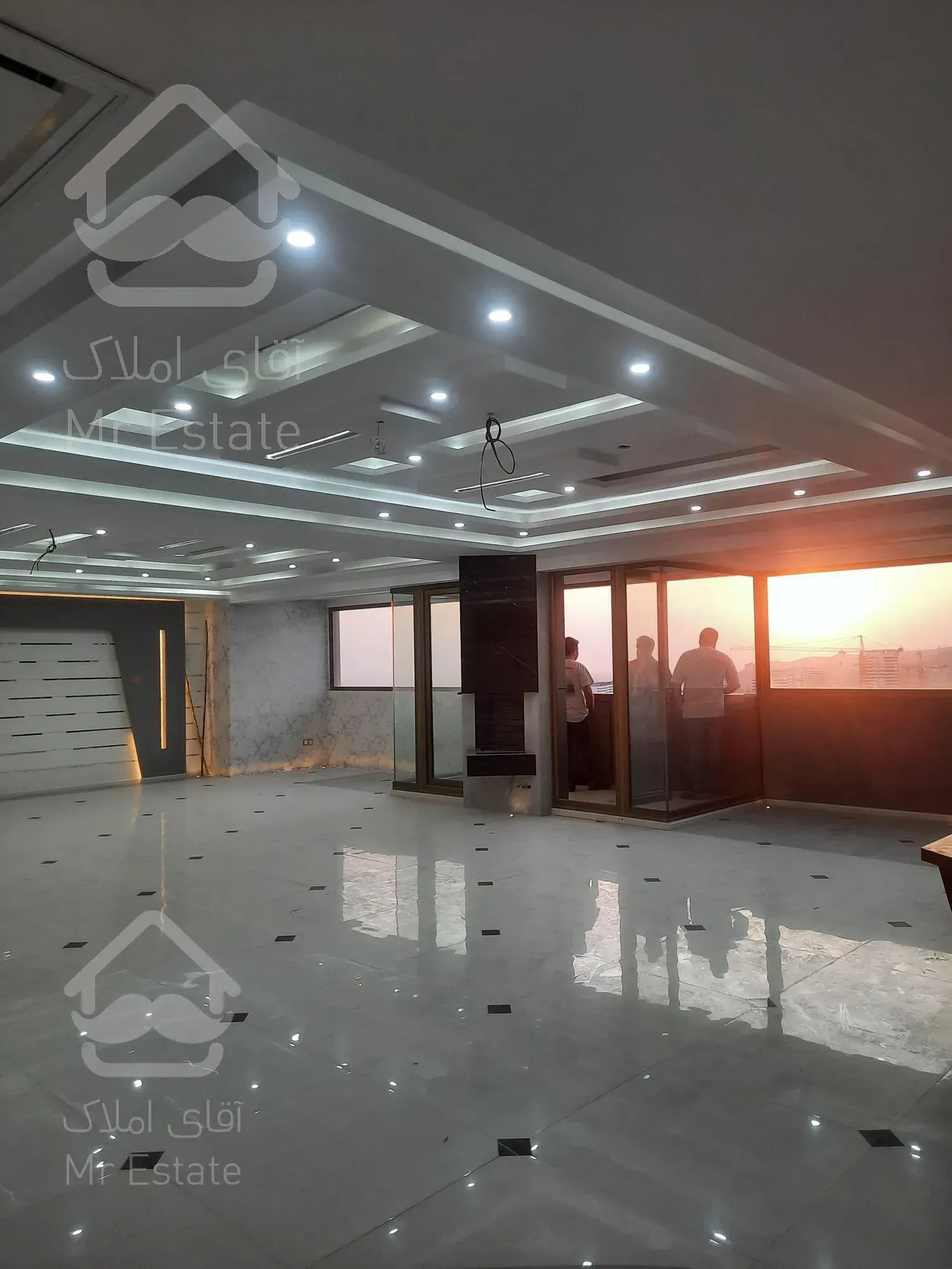 پنت هاوس ۳۷۰ متر برج G چیتگر ایرانمال + مشاعات آبی منطقه ۲۲ خرازی طبقه آخر ویوالدی کوهستان و دریاچه