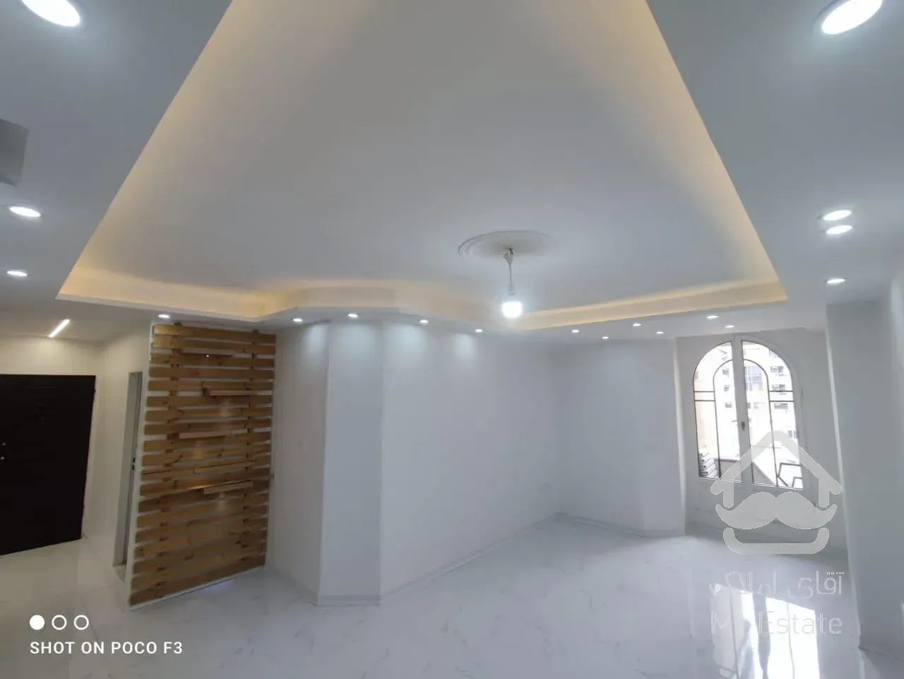 ۸۰متر*سالن پرده خور*بدون مشرف*لوکیشن دنج