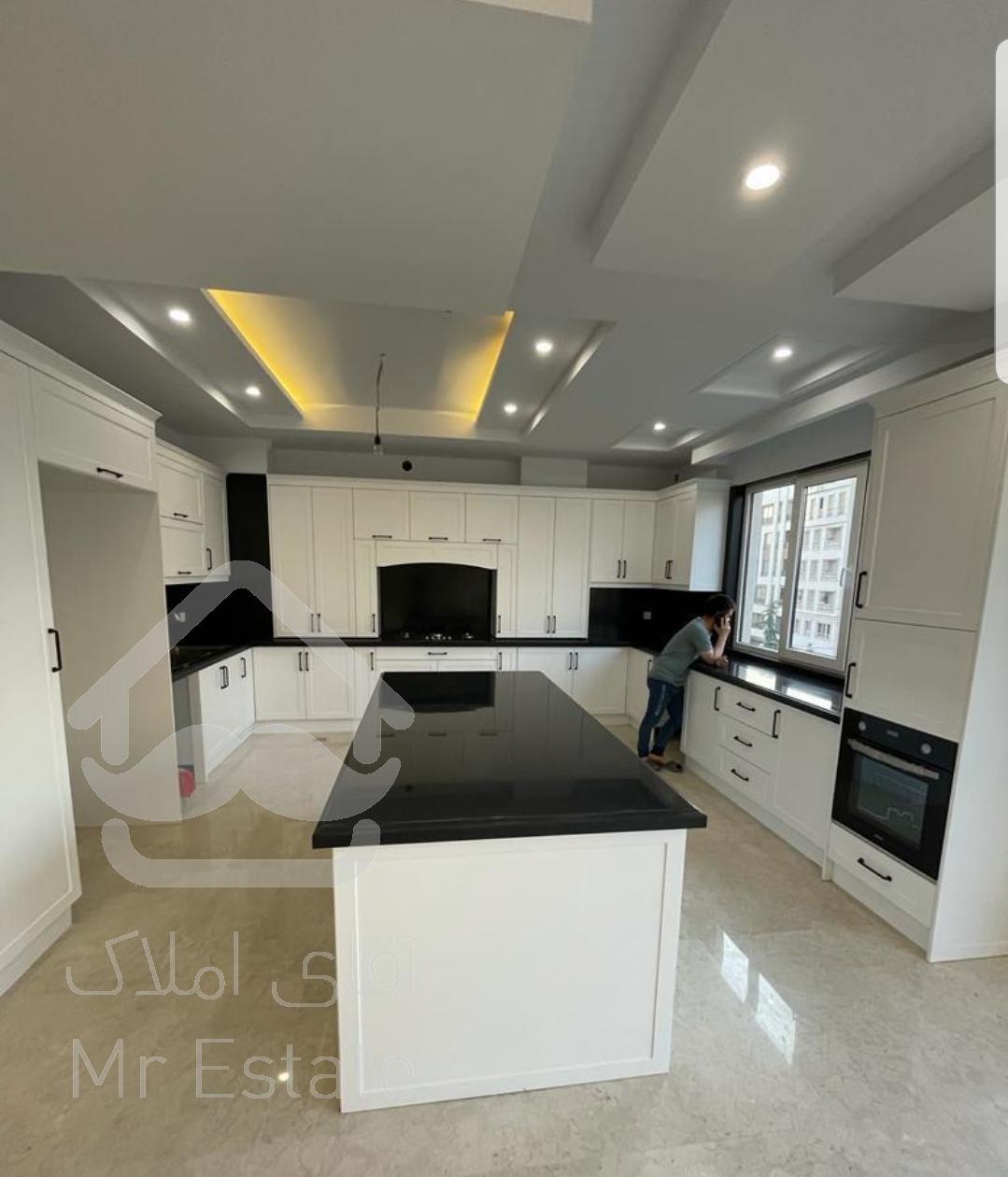 فروش واحد سه خواب طبقه سوم در شهرک راه آهن بلوار هاشم زاده