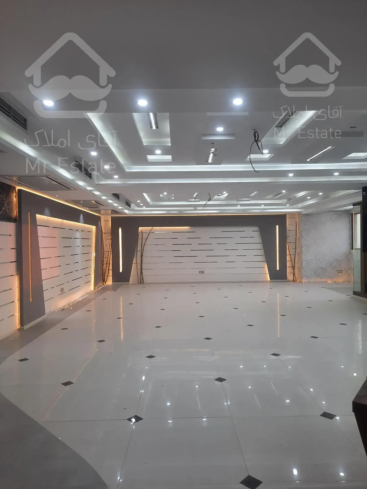 پنت هاوس ۳۷۰ متر برج G چیتگر ایرانمال + مشاعات آبی منطقه ۲۲ خرازی طبقه آخر ویوالدی کوهستان و دریاچه