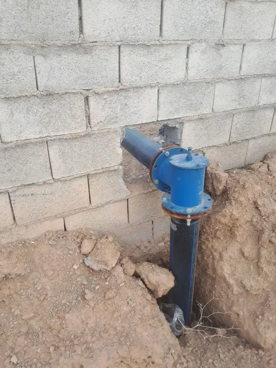 زمین 4 دیواری باغی / حاجی آباد نجف آباد