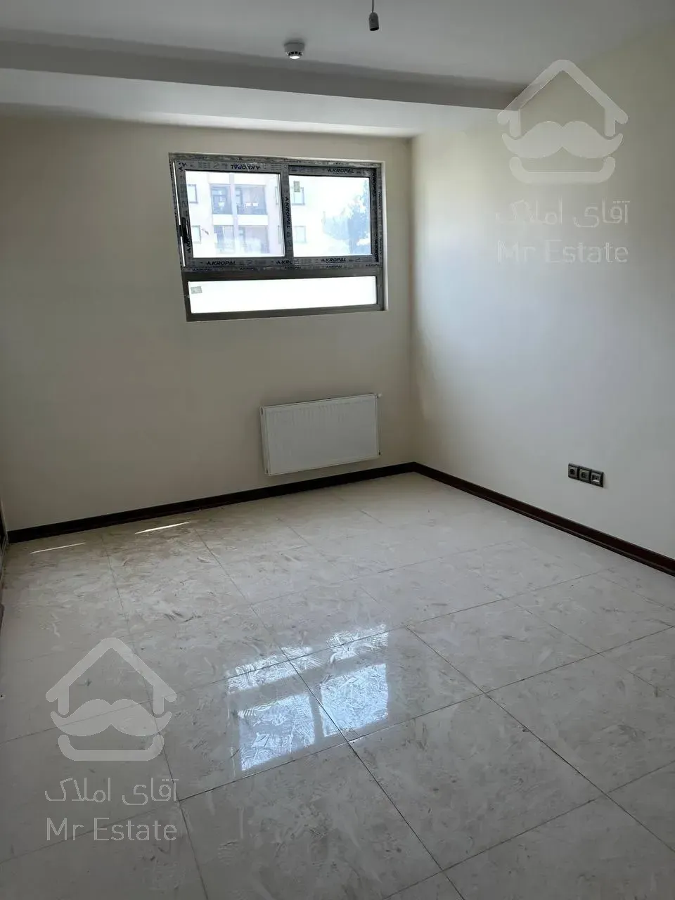 آپارتمان 144 متری کلید نخورده