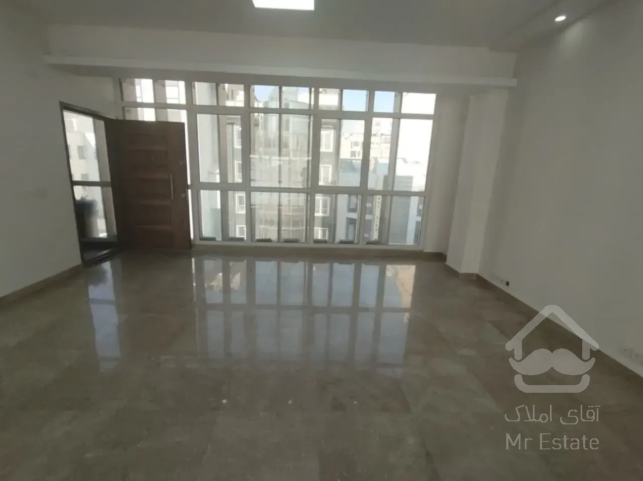 رهن کامل 265 متر فلت بخارست