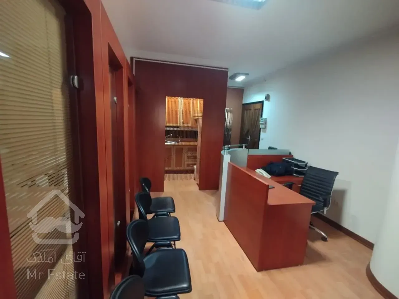 خرید موقعیت اداری          53 متر          وزرا