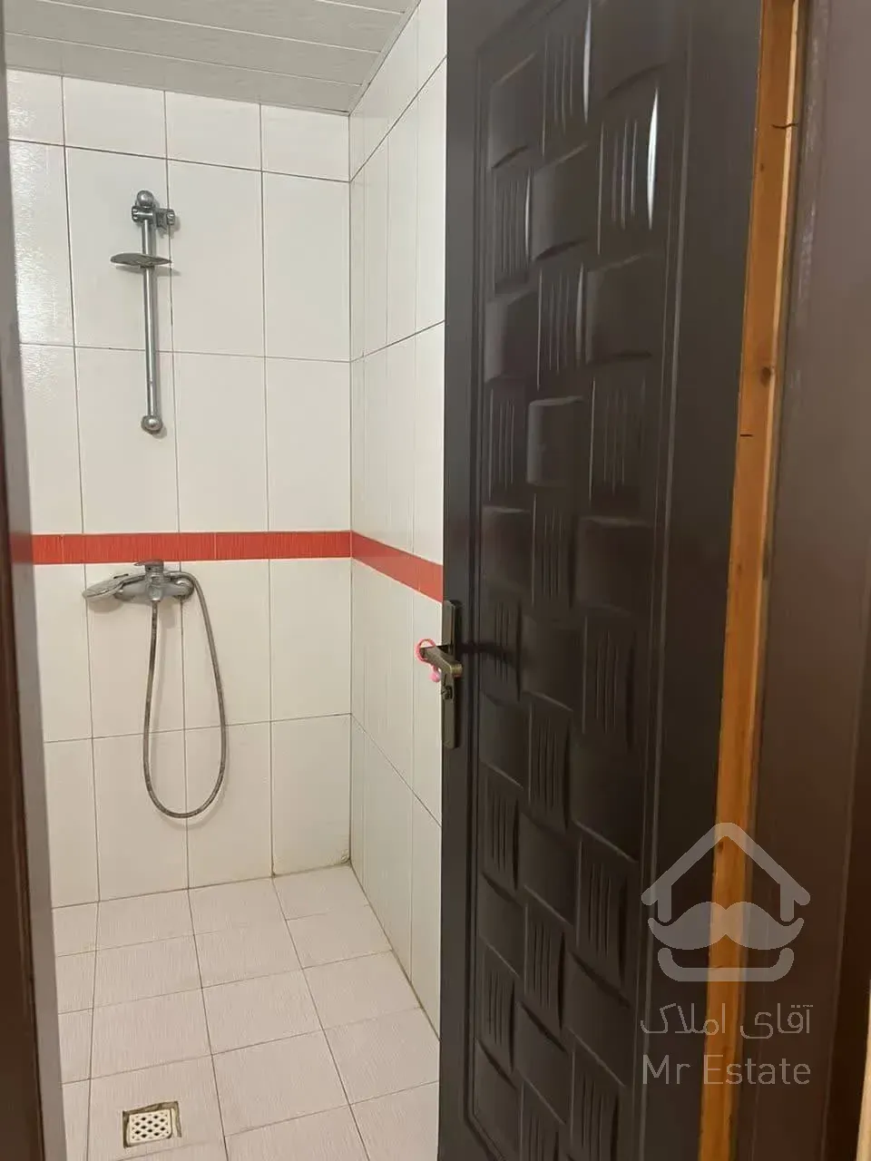 واحد 100 متری دو خواب پارکینگ دار