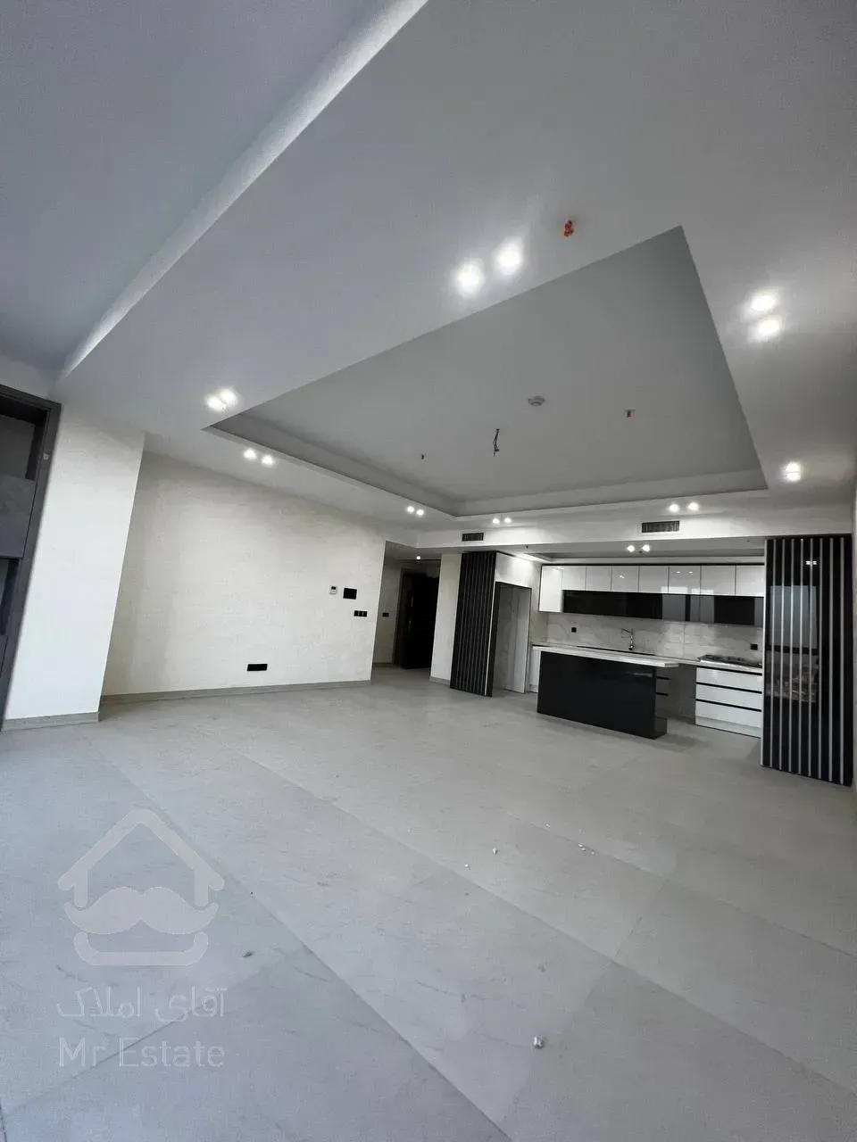 آپارتمان مسکونی با لابی مجلل در غرب تهران