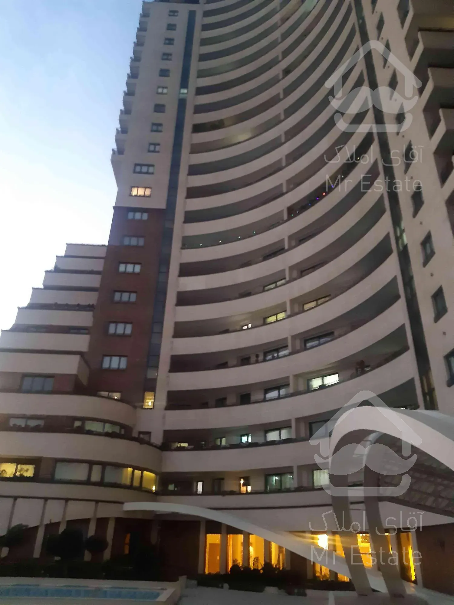 ۱۵۰ متری ۳خوابه برج دوقلوی المپیک