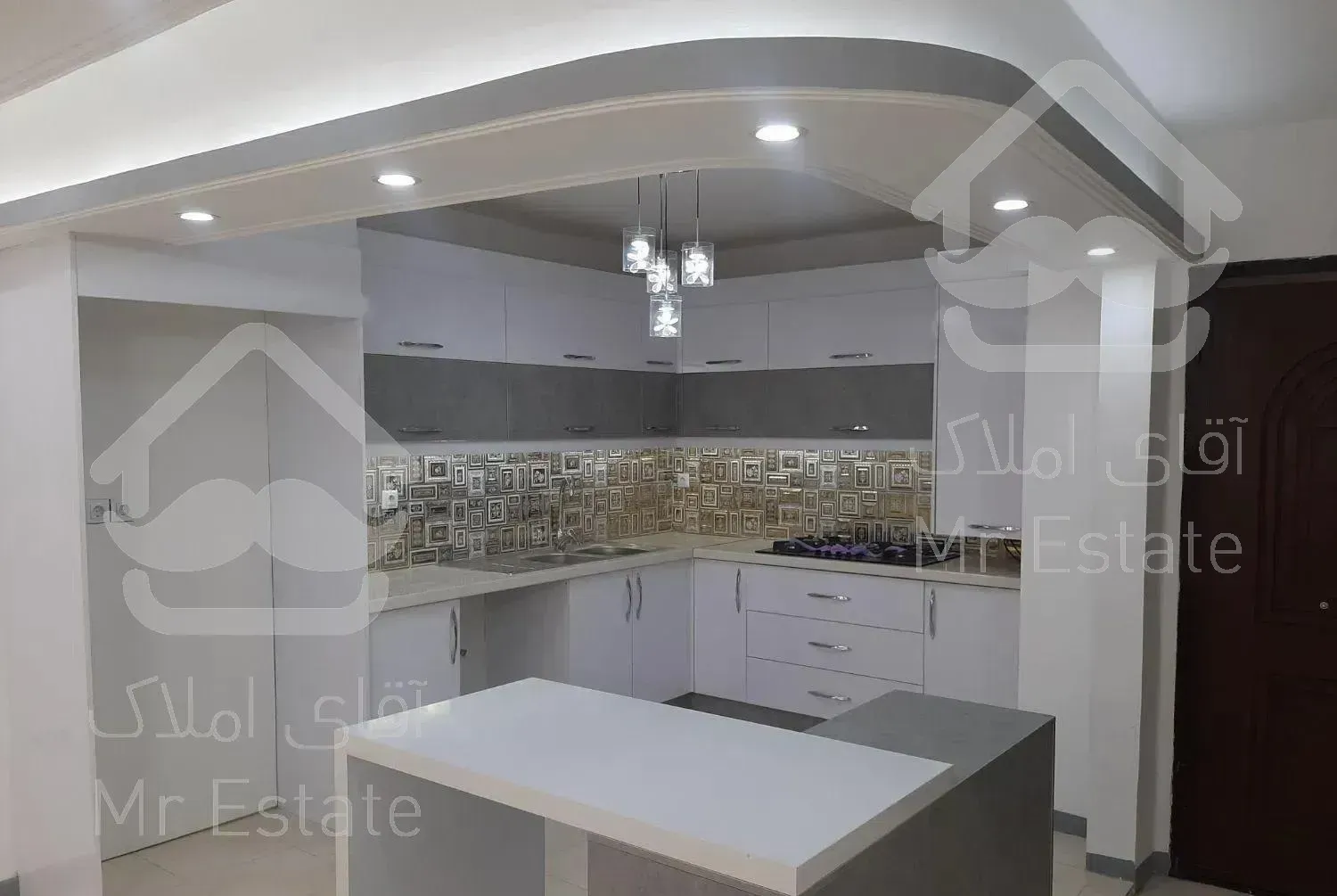 آپارتمان ۱۰۰متری دوخوابه (مجتمع رضوان)