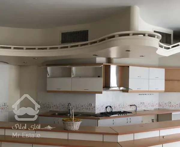 آپارتمان ۲۰۰متر فول امکانات