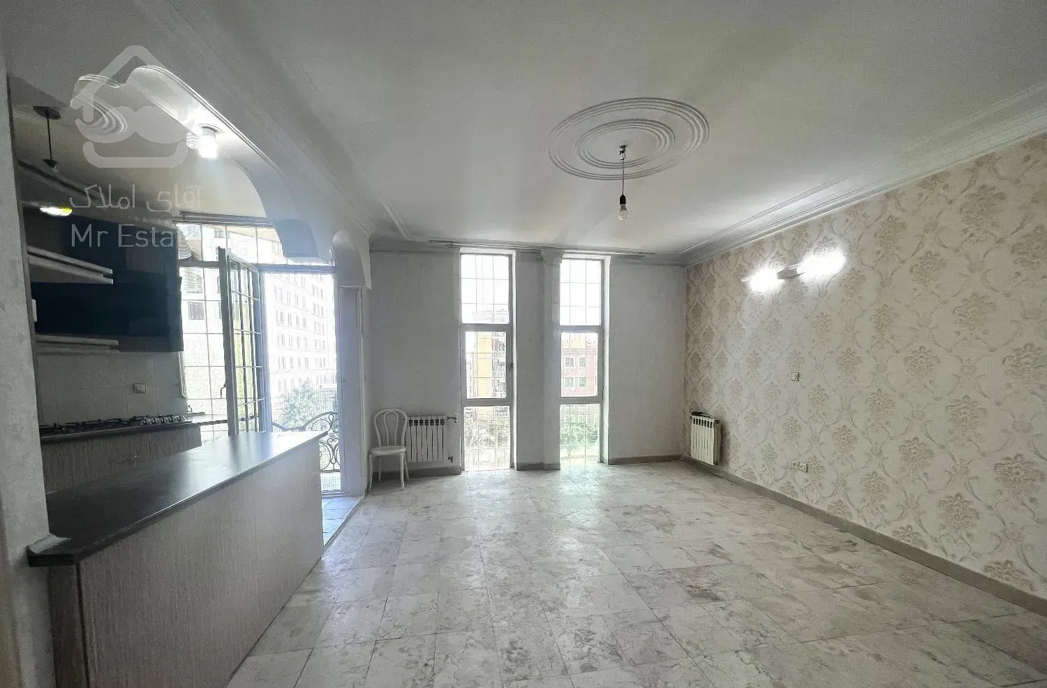 75متر 2خوابه/روبه آفتاب/مجرد/پارکینگ انباری اباذر