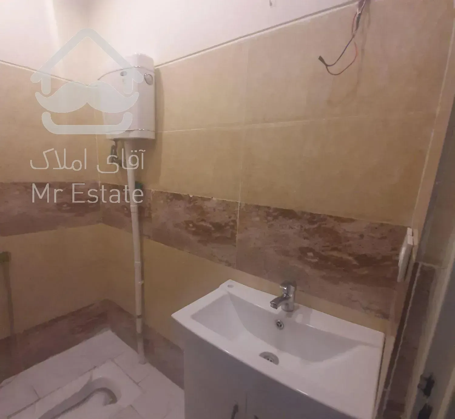 آپارتمان ۸۹ متر / ۲ خوابه / برج باغ