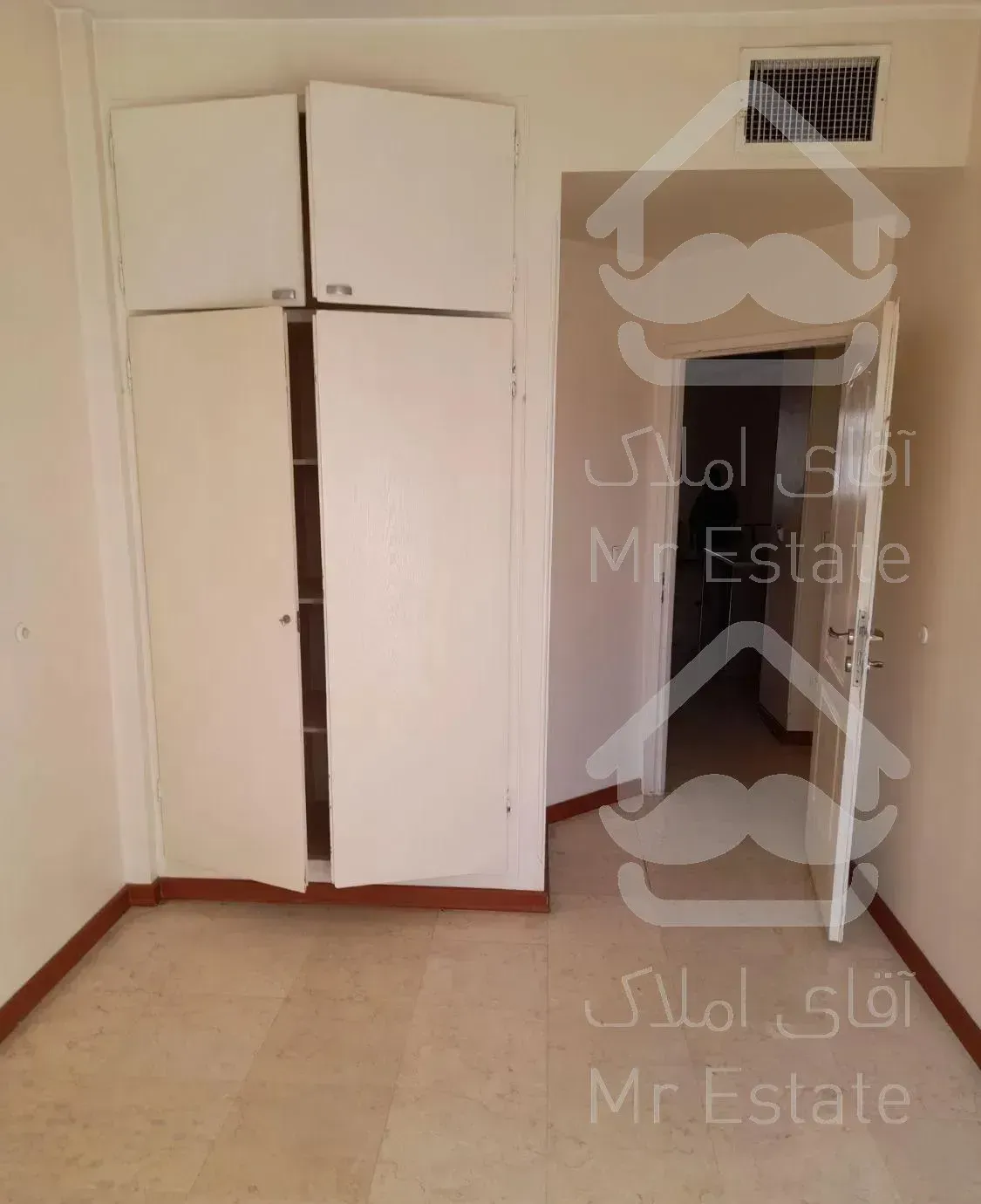 اپارتمان مسکونی.فول.۱۲۱متر.۲ پارکینگ.نزدیک مترو