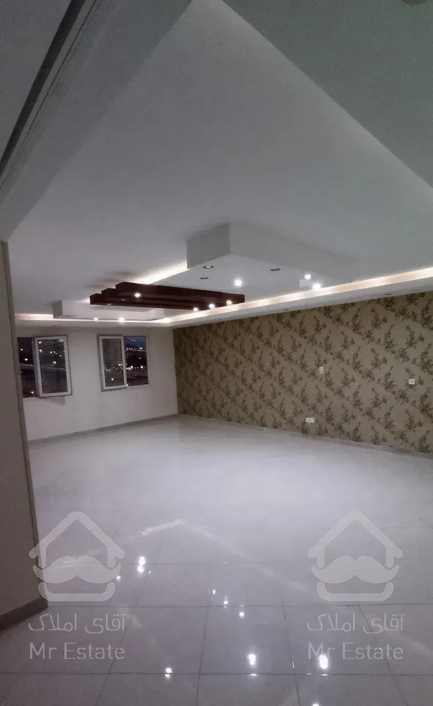 برج باغ آسمان ۱۰