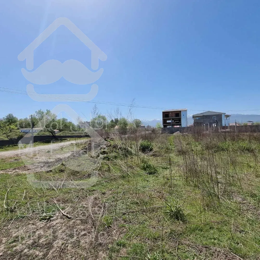 زمین خوش تراش در مرکز شهر باتخفیف ۲۷۱ متری