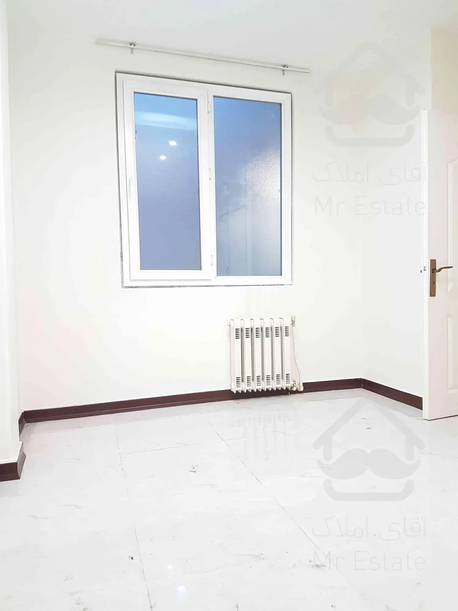 فروش آپارتمان دوخوابه شمال آیت الله کاشانی