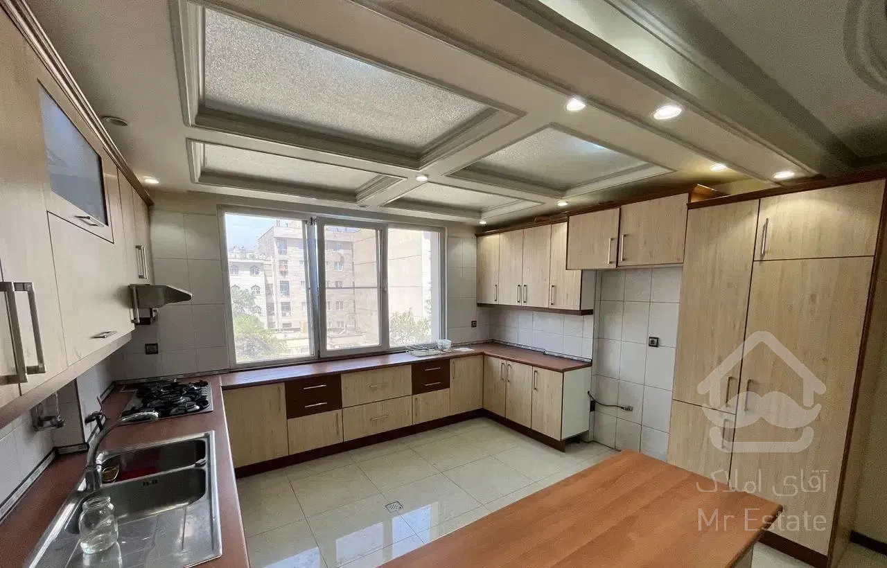 ۱۸۲غربی ۱۱۳متر ورودی لابی