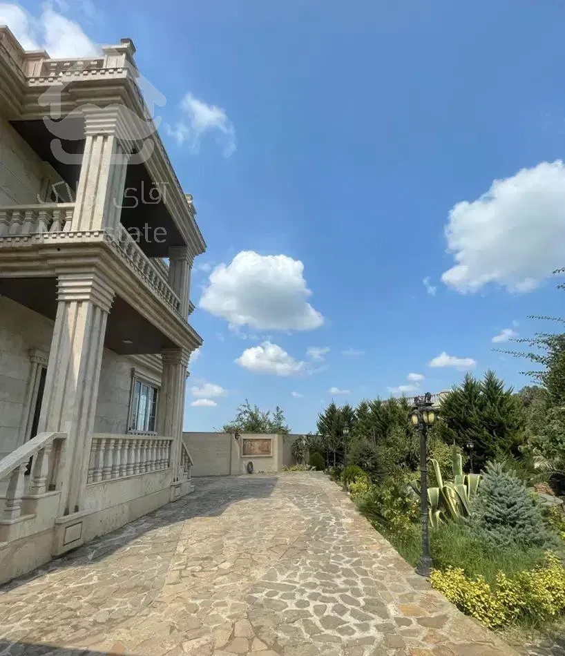 فروش ویلا استخردار با ویو بی نظیر در لیالستان