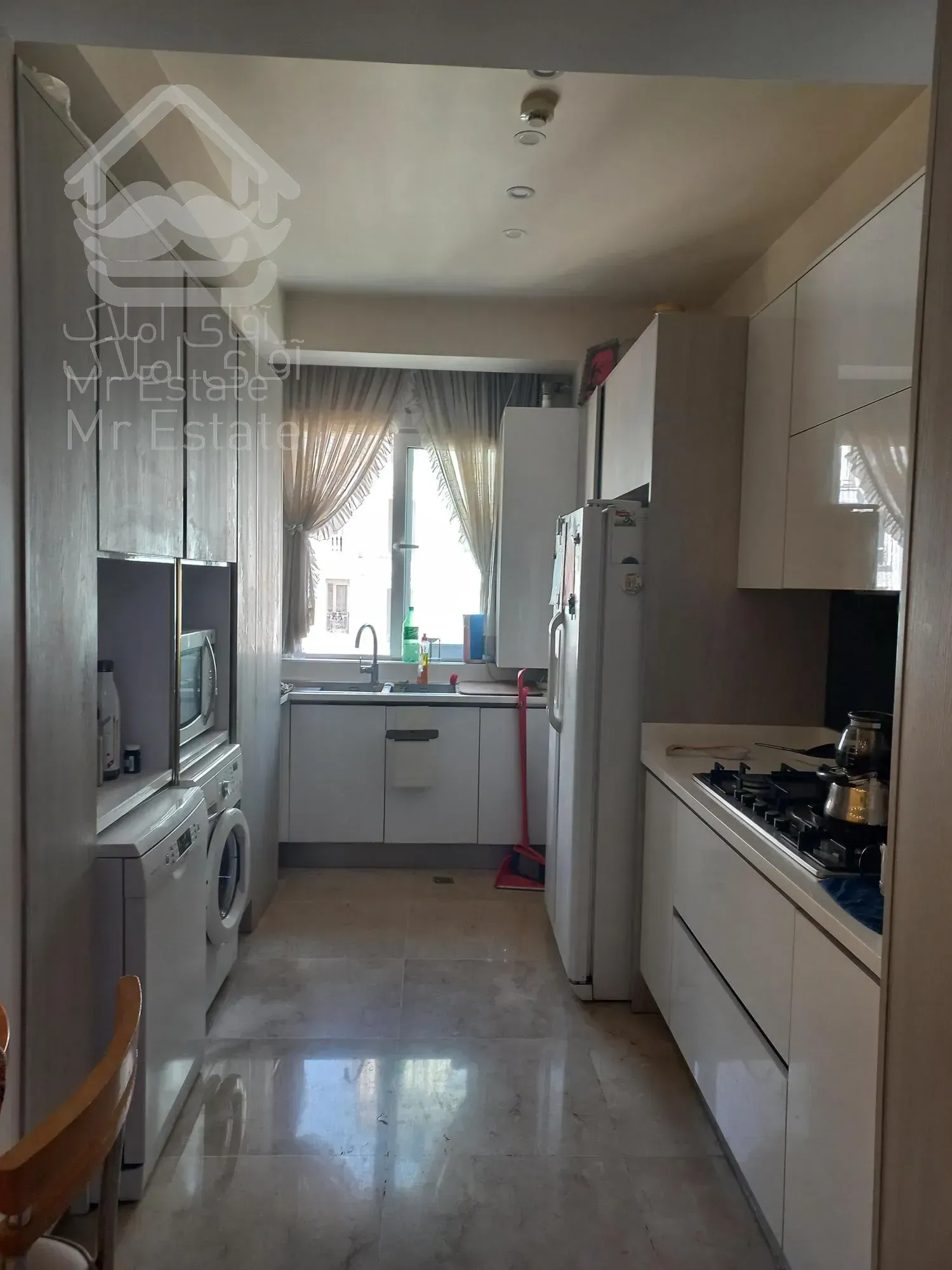 رهن واجاره اپارتمان 141متری در سعادت اباد