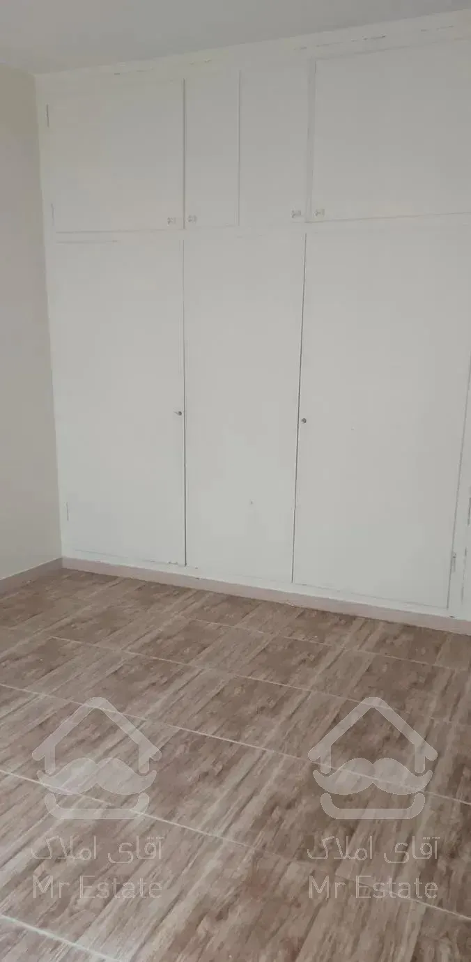 ۲۰۰ متر چهار خواب و فول در لارستان