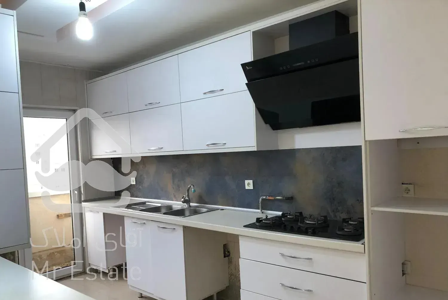 دریاچه چیتگر/برج ۱۲۵ متر/۳خوابه