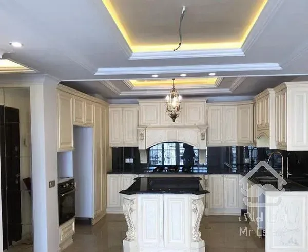 245 متر + میدان اسبی