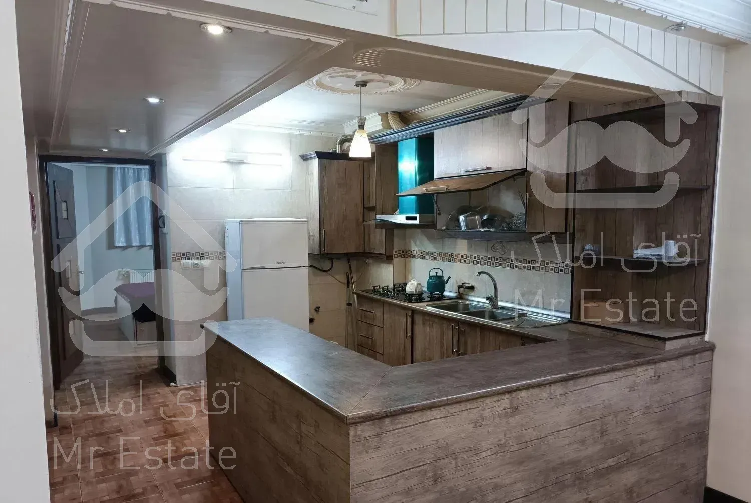 سوییت و خانه چسبیده به میدان نقش جهان