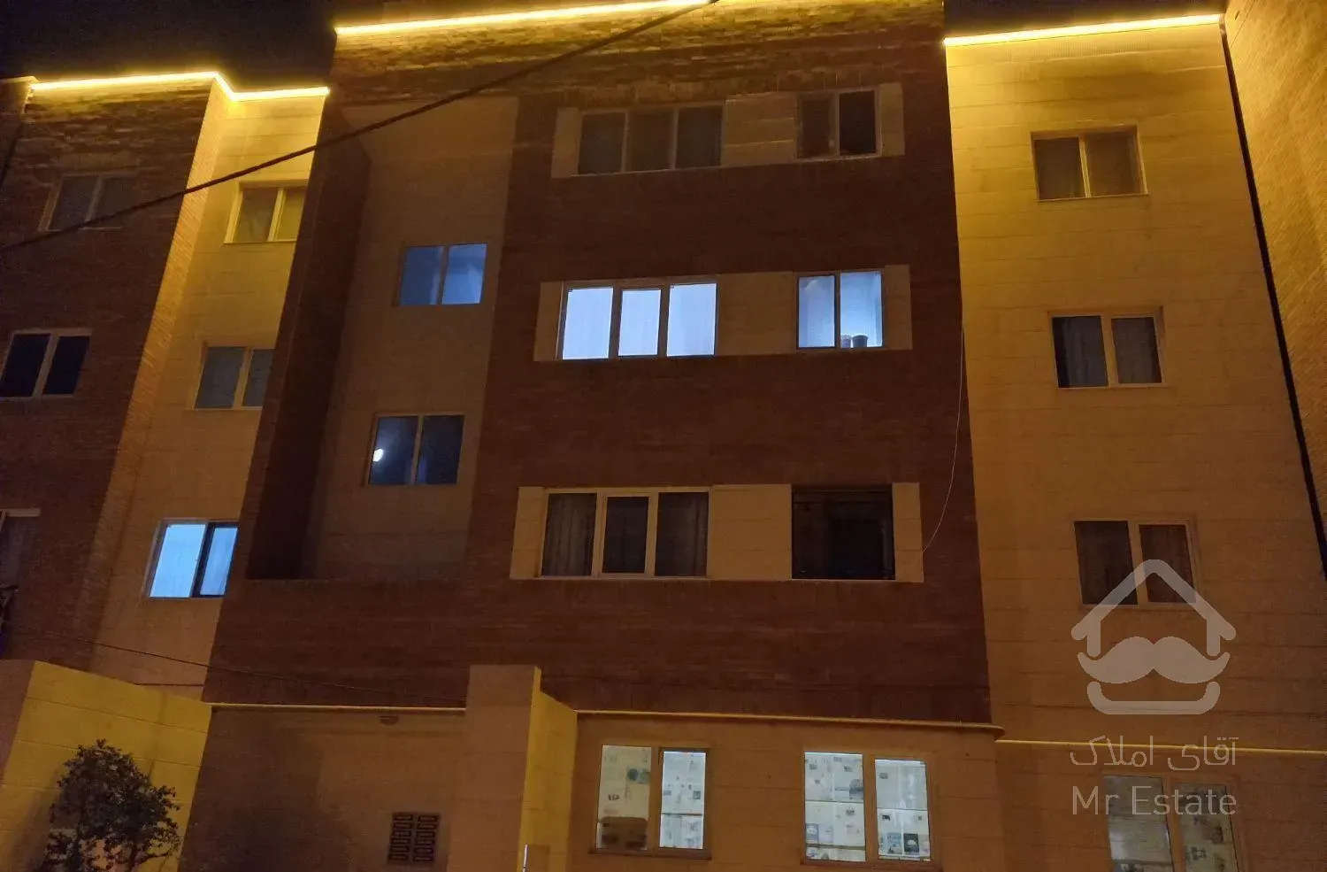 آپارتمان ۸۸ متری ۲ خوابه نوساز اسانسوردار فول