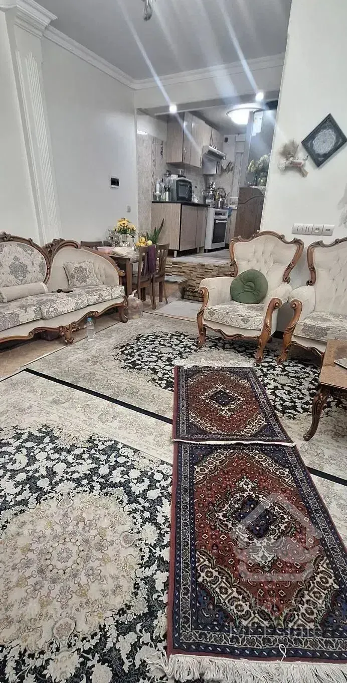 آپارتمان ۴۷ متری ، تمیز ، زهتابی