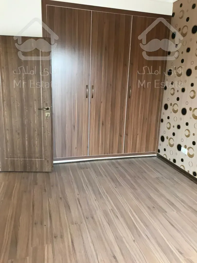 200 متری شهرک لاله