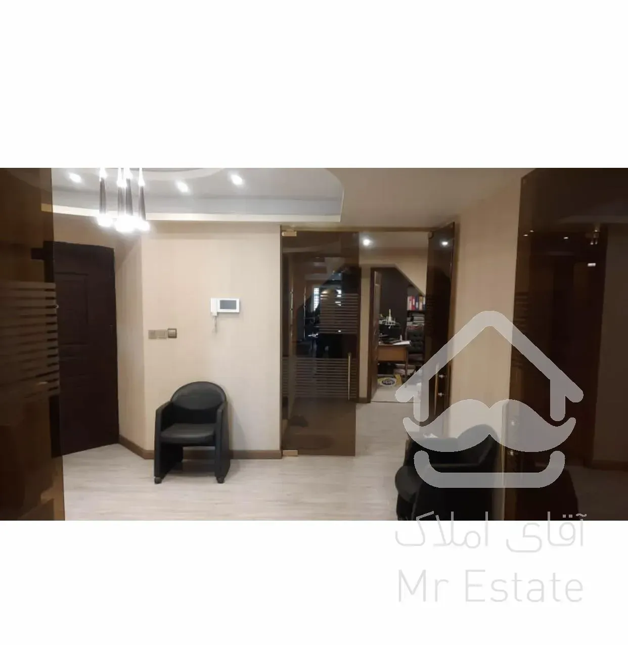 آجودانیه ۱۸۰ متری ۳ خوابه