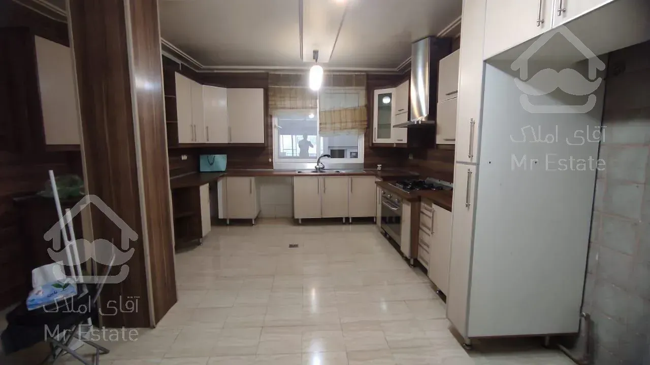 اجاره و رهن آپارتمان زعفرانیه 260  متر شیک