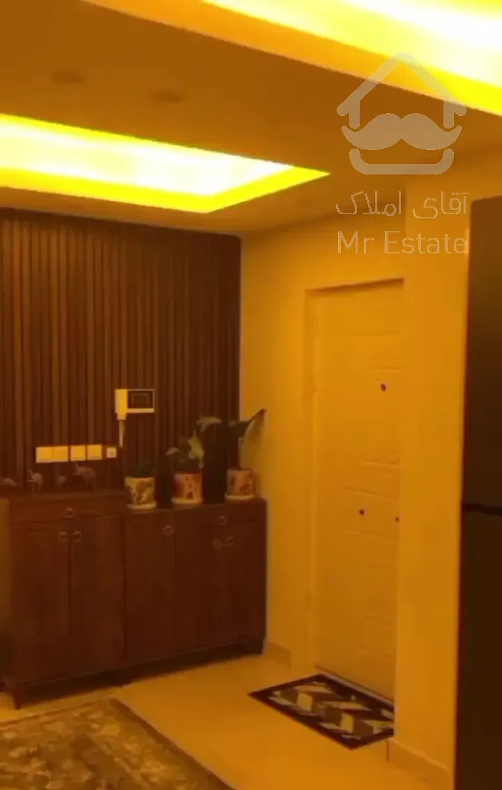 ۱۳۰. متری. ۲ خواب. سند تکمیل. ۲ سال ساخت