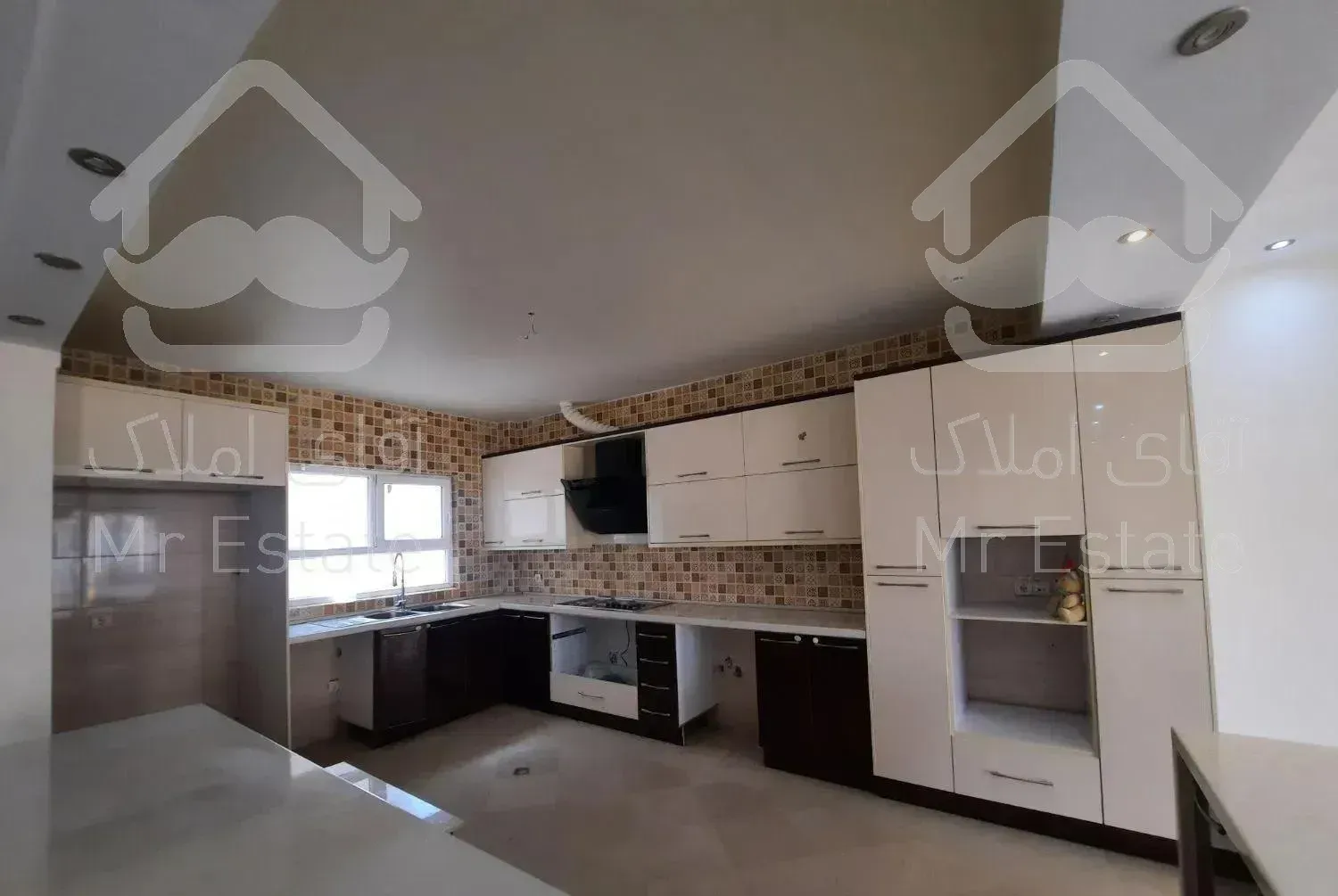 ۱۸۵متر/۳خواب/پاسداران/۳ساله