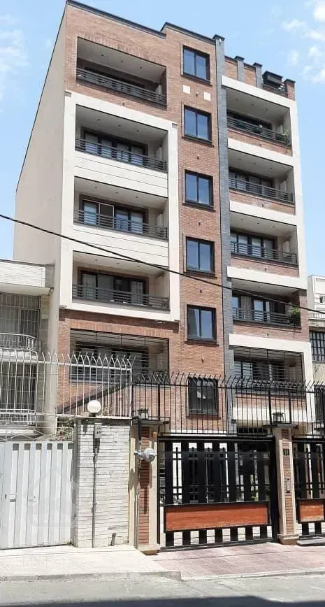 ۱۰۹ متر ۱۰ساله تمیز آفتابگیر(فروشنده واقعی )