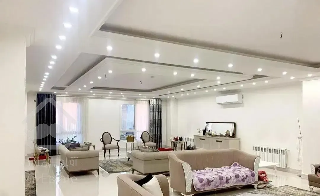 ۲پارکینگ‌سند*۹۷متر*نوساز*خوش ساخت*روبه آفتاب