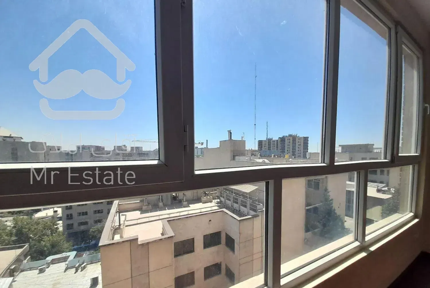 آپارتمان ۱۲۵ متر دو خوابه غرق نور توانیر