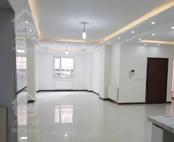 ۱۱۴ متری /پونک سردارجنگل/ سالن پرده خور