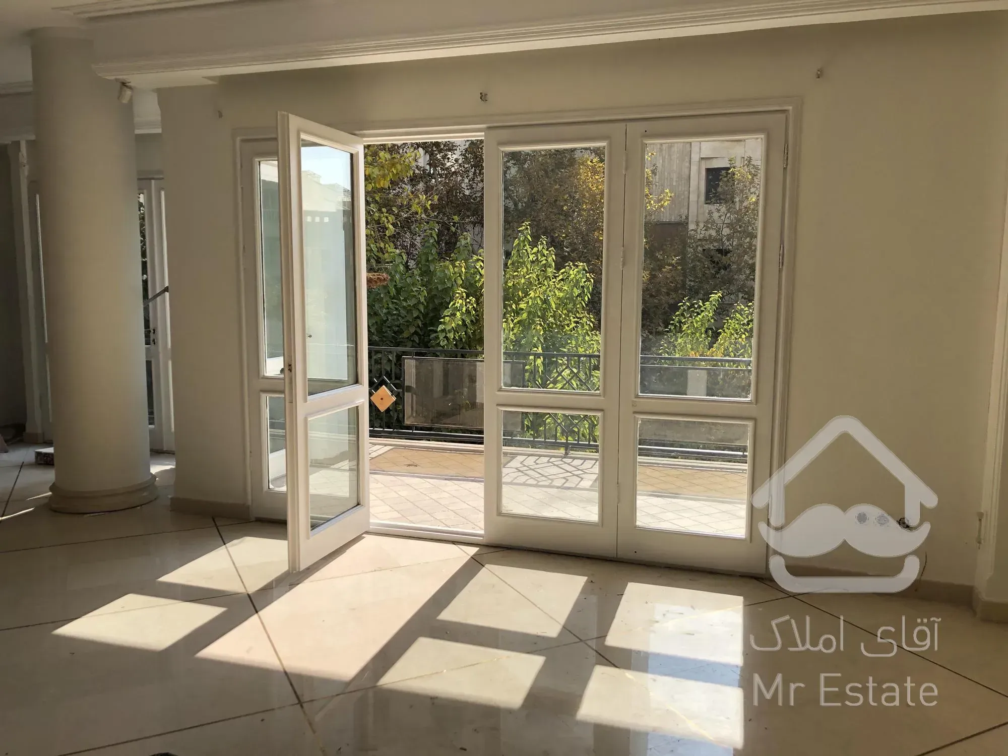 رهن و اجاره آپارتمان ۳۸۵ متری ۵ خوابه فول کامرانیه