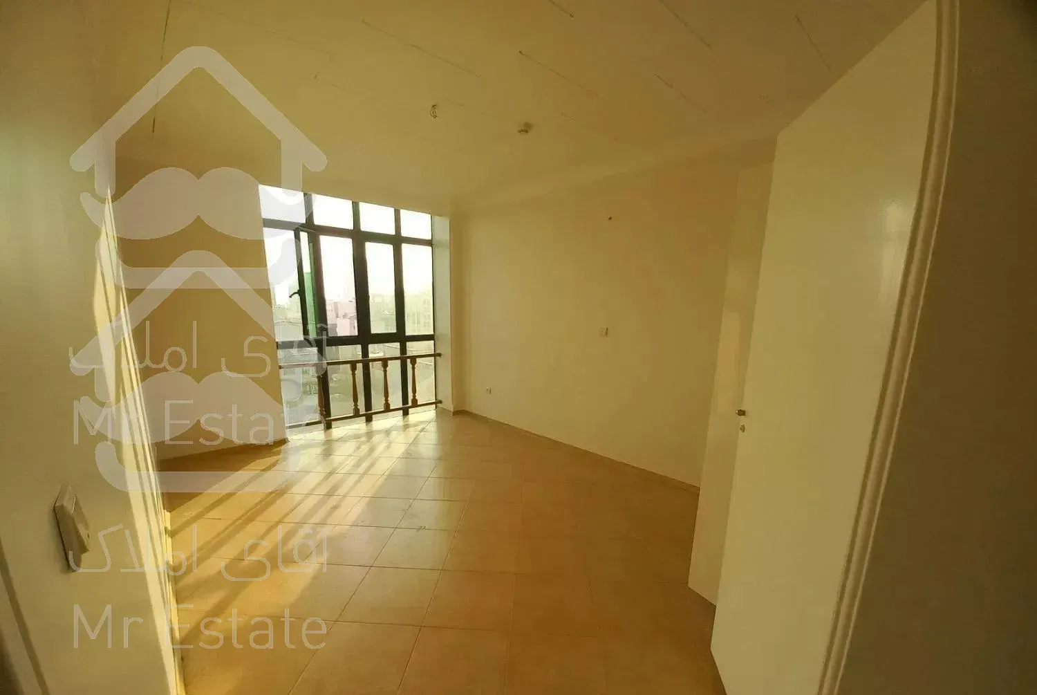 آپارتمان ۱۶۰ متری ولیعصر پارک ملت