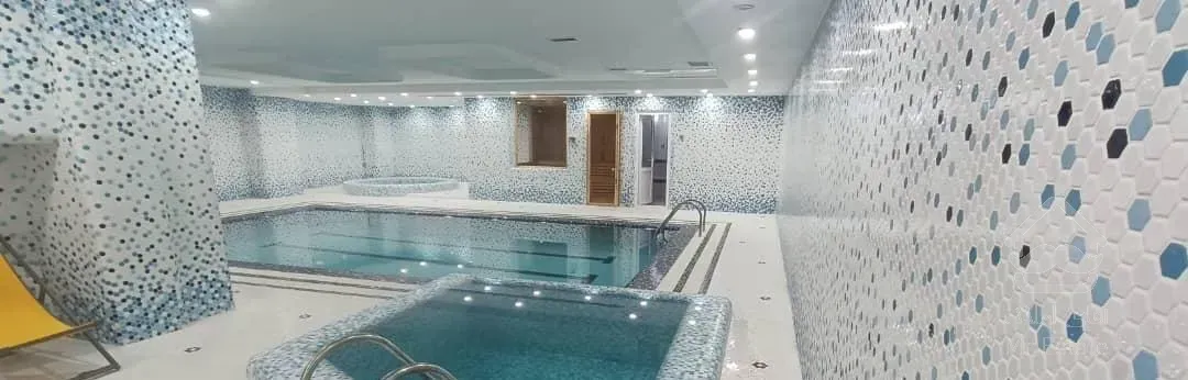 ۲۱۰ متر  ، عمار کلید نخورده