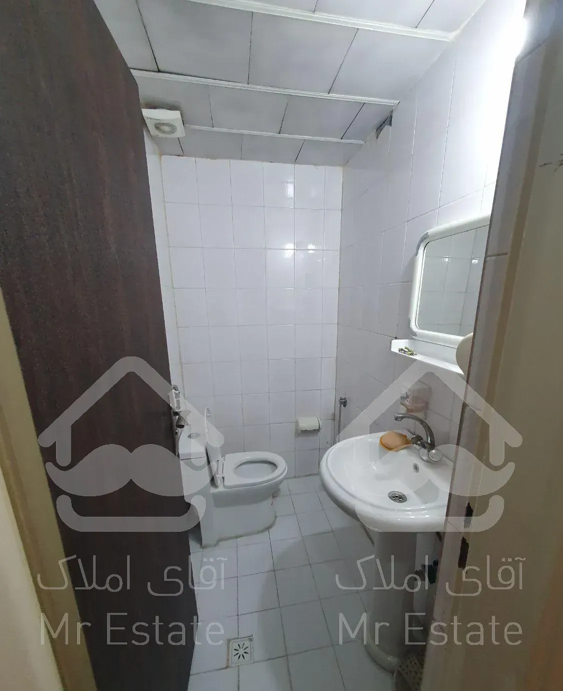 ۵۷ متر روبرو معین مال / خوش نقشه/فول امکانات