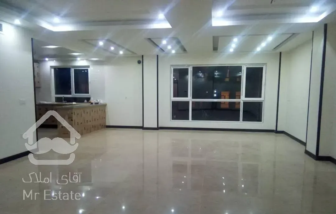 شمال شهرآرا.240متر.4خوابه.کلید نخورده.