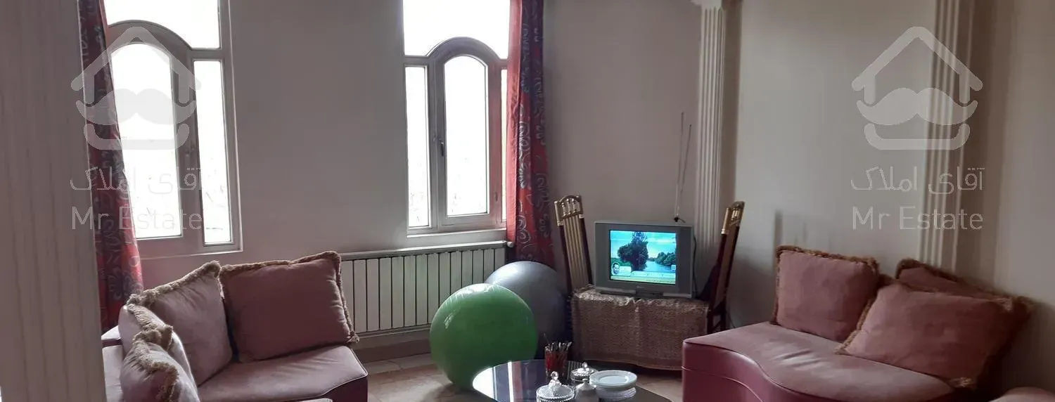 آپارتمان ۲ خوابه ۹۲ متر با بالکن، پارکینگ، انباری