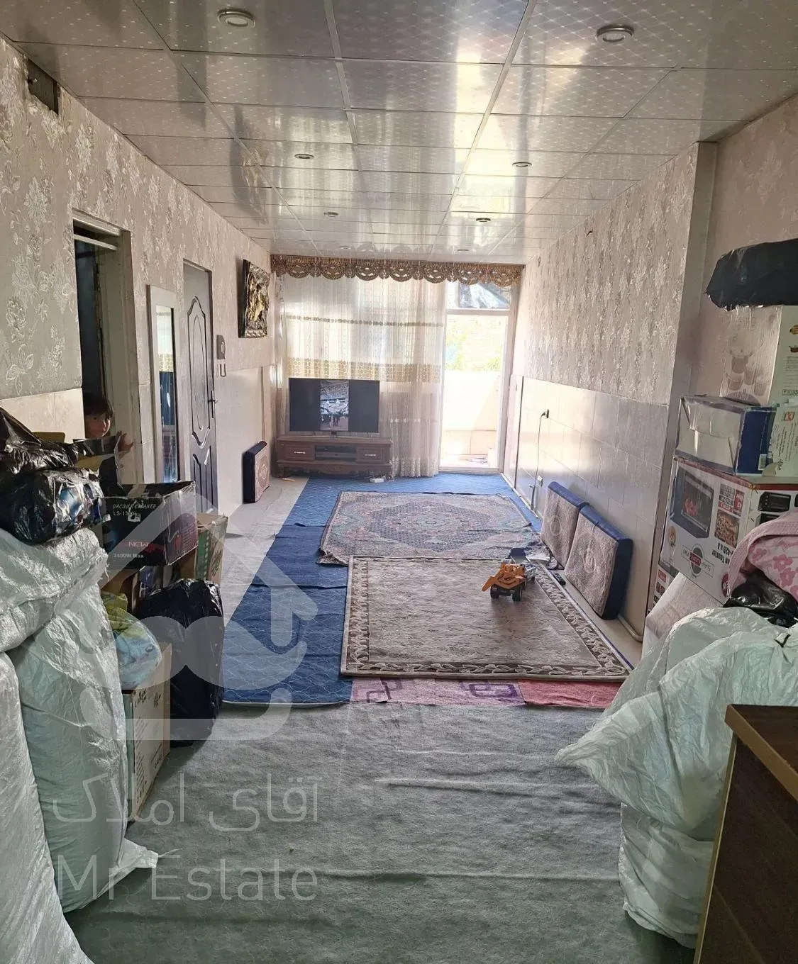 رهن آپارتمان ۷۵ متری ۱ خوابه طبقه ۲ در بهارستان