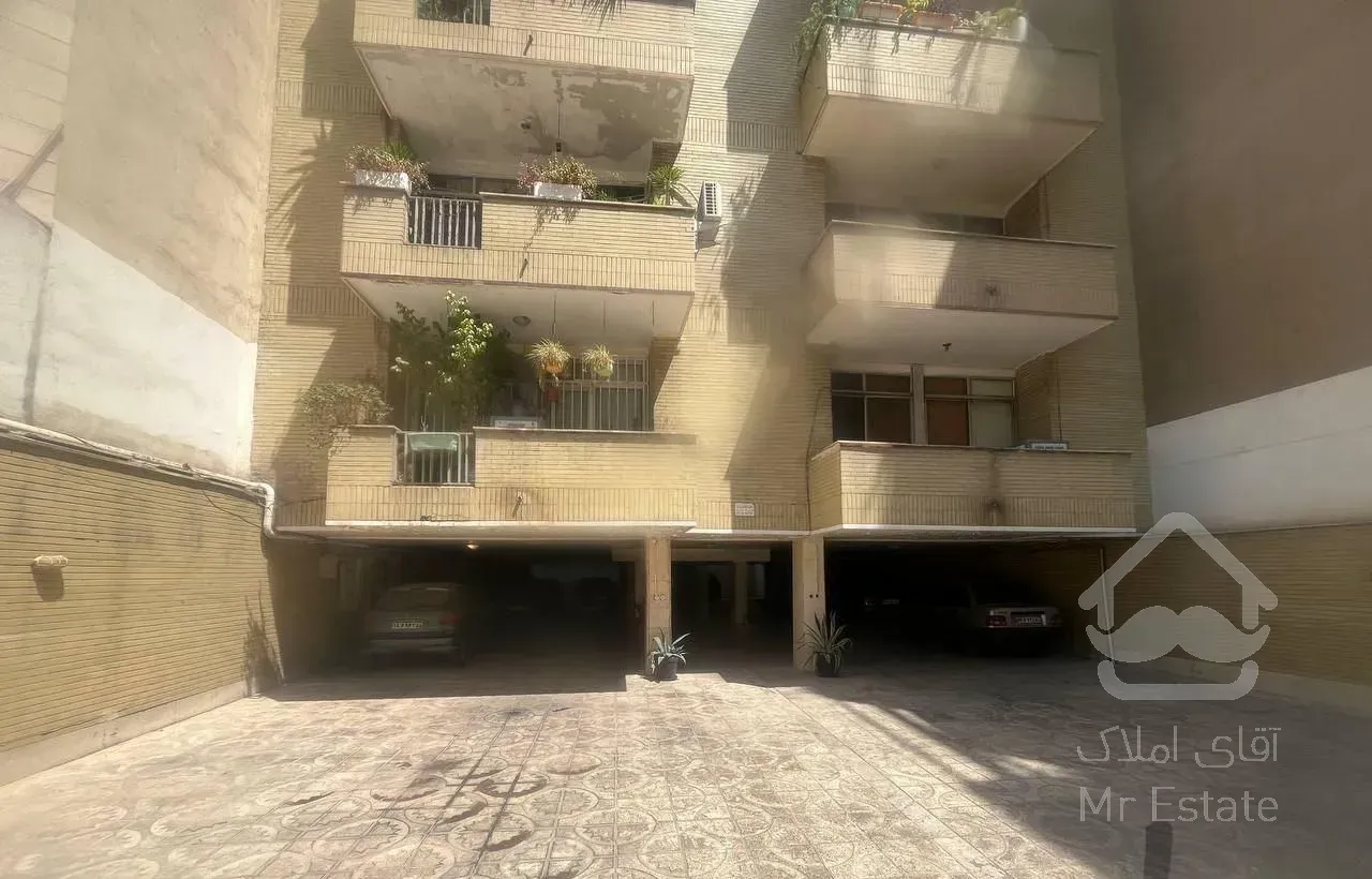 156 متر آپارتمان- میدان ولیعصر- دمشق