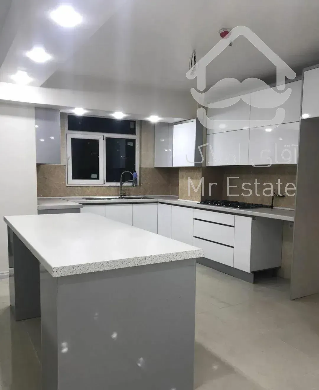 واحد اجاره نوسازکلیدنخورده۱۴۸مترطبقات آخربرجGچیتگر