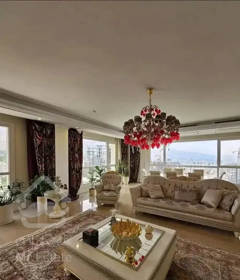 ۱۳۵ متر ، ۳ خواب  ، فول امکانات