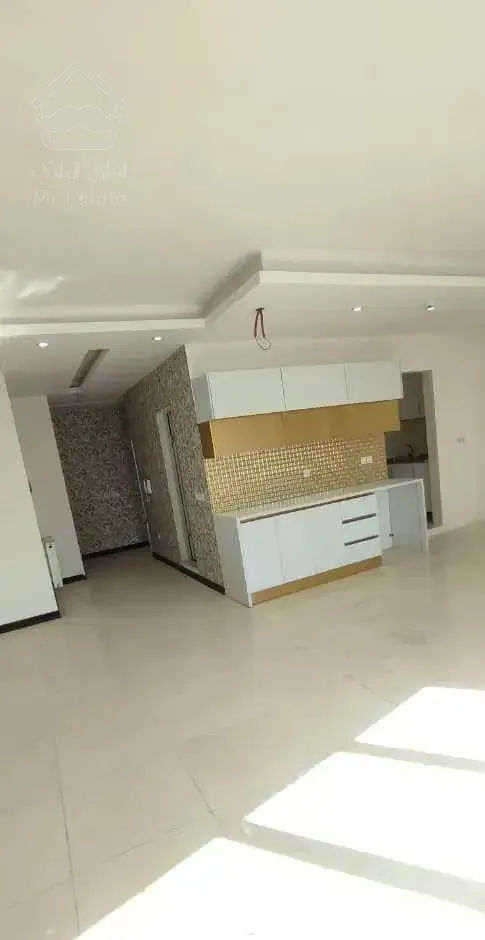 اپارتمان فروشی مالک پول نیاز